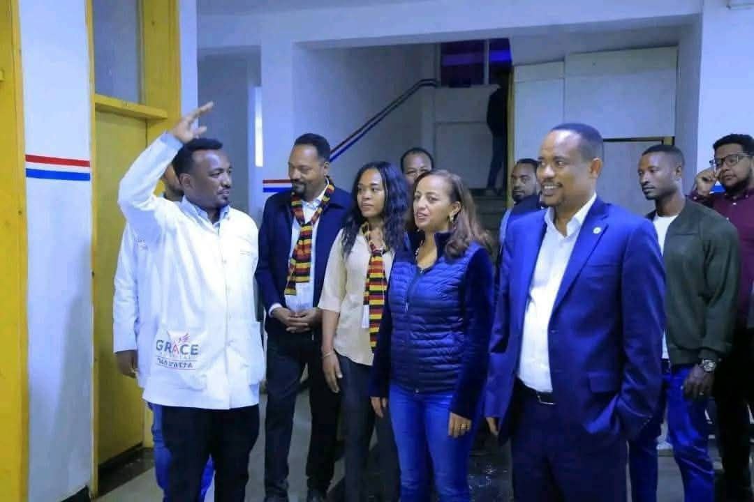 Health Minister and South Region President 